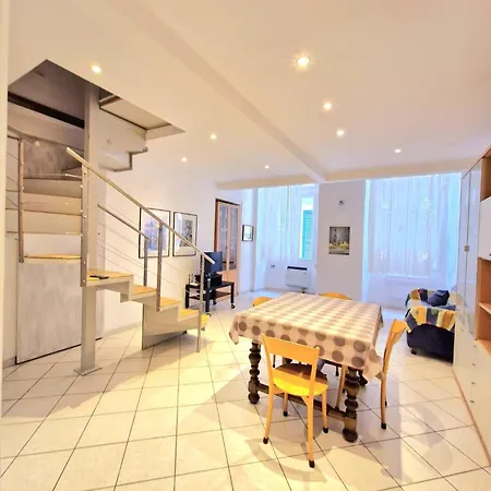 Rvh Apartment